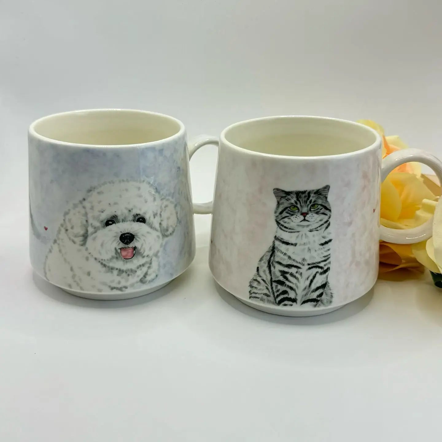 Personalized ceramic cup with cat and dog portrait design
